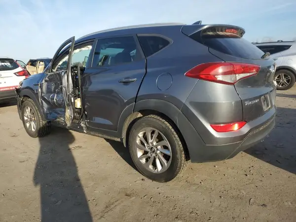 KM8J3CA4XHU424607 2017 HYUNDAI TUCSON - Image 2