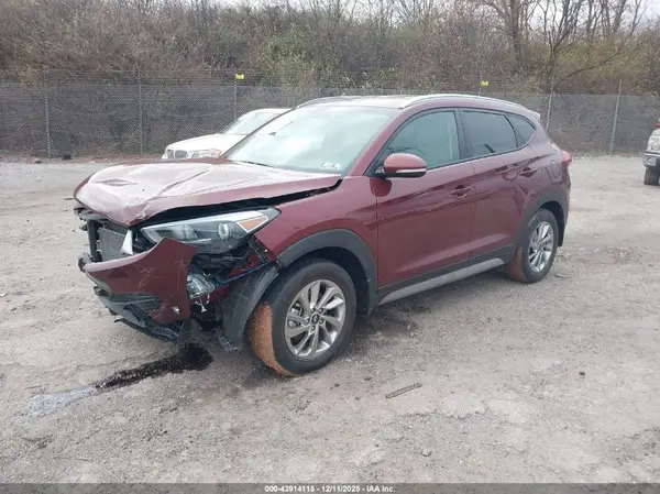 KM8J3CA4XHU425028 2017 HYUNDAI TUCSON - Image 2