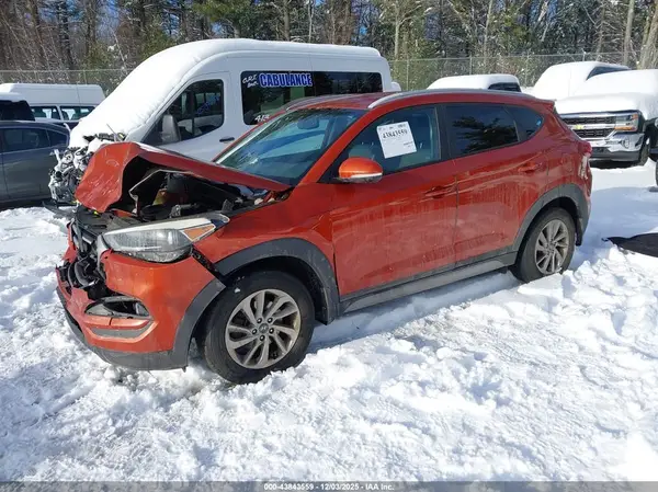 KM8J3CA4XHU427877 2017 HYUNDAI TUCSON - Image 2