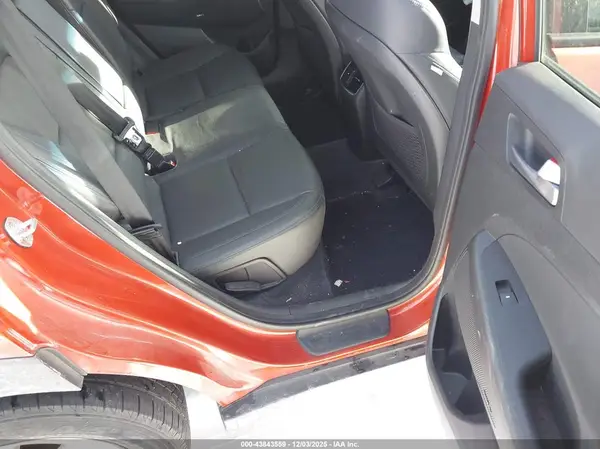 KM8J3CA4XHU427877 2017 HYUNDAI TUCSON - Image 8