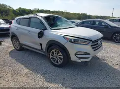 KM8J3CA4XHU427930 2017 HYUNDAI TUCSON