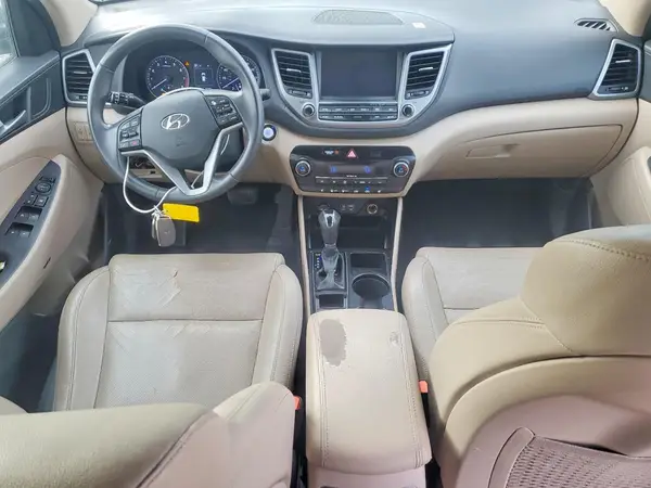 KM8J3CA4XHU438071 2017 HYUNDAI TUCSON - Image 8