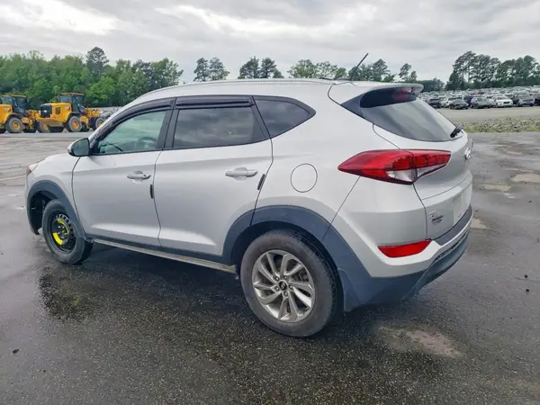 KM8J3CA4XHU441889 2017 HYUNDAI TUCSON - Image 2