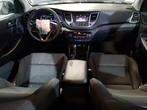 KM8J3CA4XHU445683 2017 HYUNDAI TUCSON - Image 8