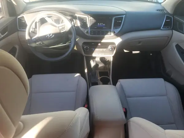 KM8J3CA4XHU458918 2017 HYUNDAI TUCSON - Image 8