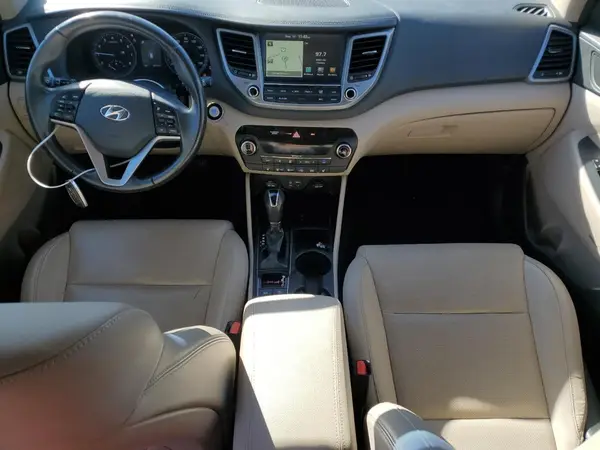 KM8J3CA4XHU464833 2017 HYUNDAI TUCSON - Image 8
