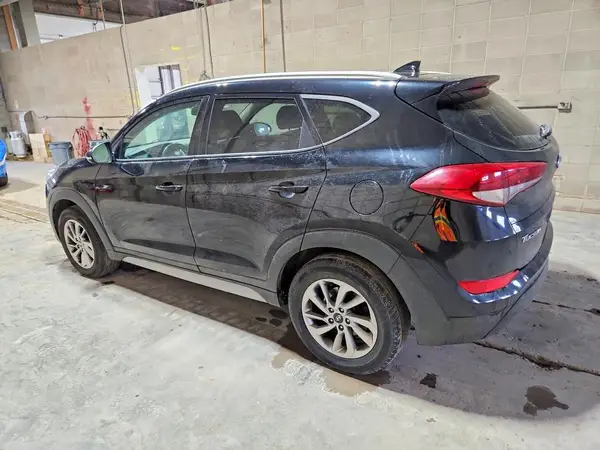 KM8J3CA4XHU466887 2017 HYUNDAI TUCSON - Image 2