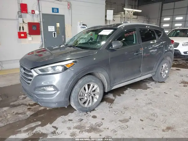 KM8J3CA4XHU467120 2017 HYUNDAI TUCSON - Image 2