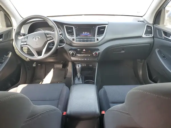 KM8J3CA4XHU496813 2017 HYUNDAI TUCSON - Image 8