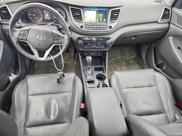 KM8J3CA4XHU499050 2017 HYUNDAI TUCSON - Image 8