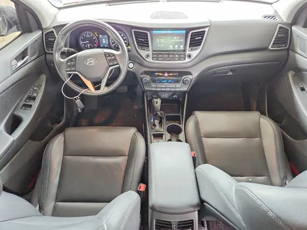 KM8J3CA4XHU500973 2017 HYUNDAI TUCSON - Image 8