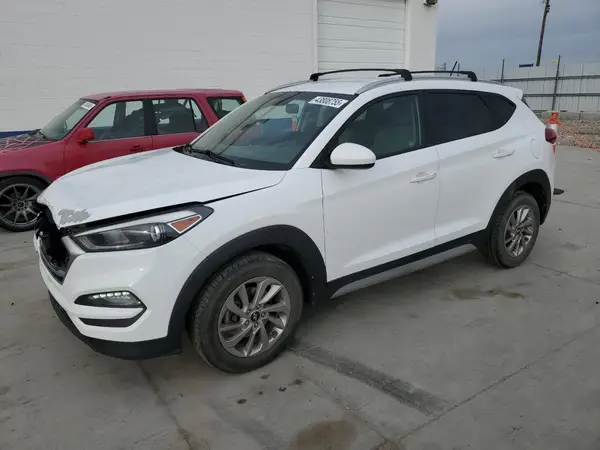KM8J3CA4XHU516235 2017 HYUNDAI TUCSON - Image 1