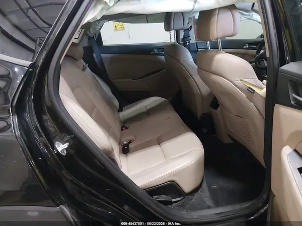 KM8J3CA4XHU524495 2017 HYUNDAI TUCSON - Image 8