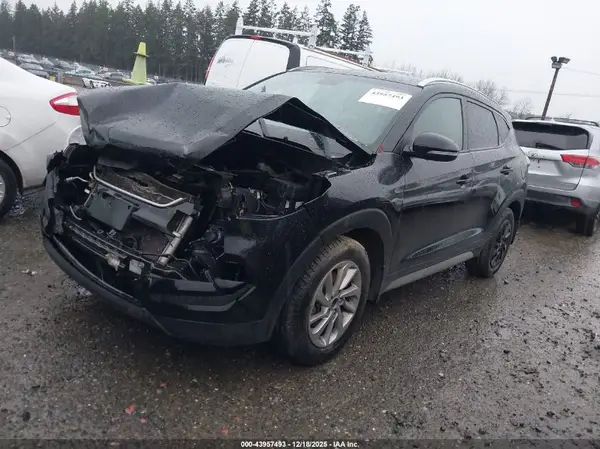 KM8J3CA4XHU524710 2017 HYUNDAI TUCSON - Image 2