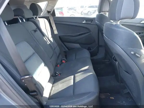 KM8J3CA4XHU527378 2017 HYUNDAI TUCSON - Image 8