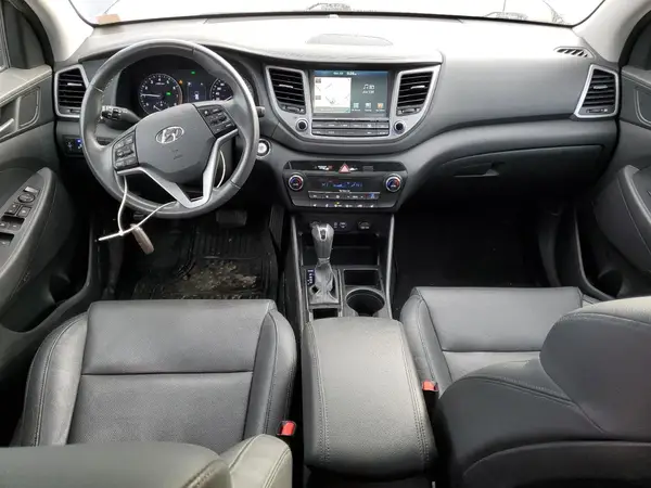 KM8J3CA4XHU545900 2017 HYUNDAI TUCSON - Image 8