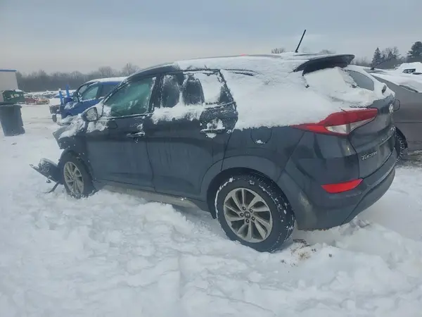 KM8J3CA4XHU546643 2017 HYUNDAI TUCSON - Image 2