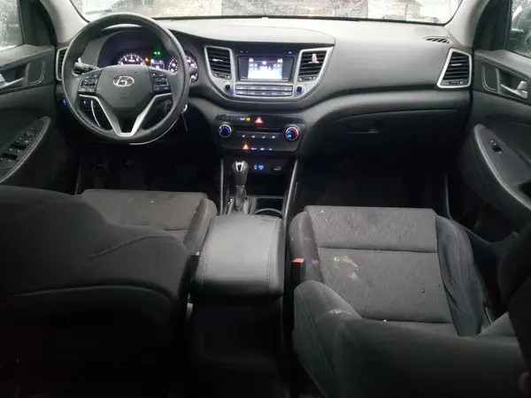 KM8J3CA4XHU550921 2017 HYUNDAI TUCSON - Image 8
