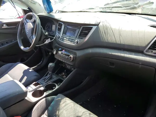 KM8J3CA4XHU566181 2017 HYUNDAI TUCSON - Image 8