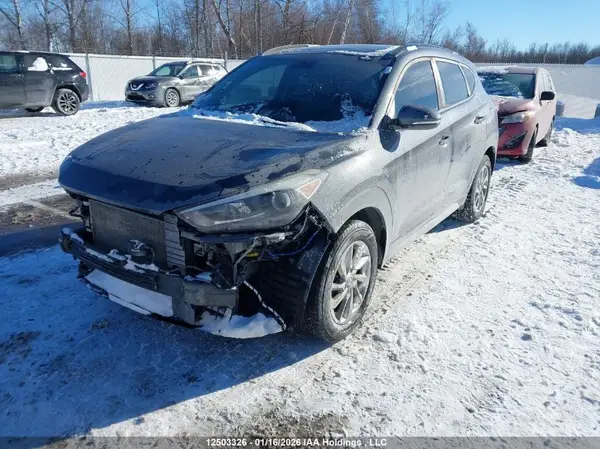 KM8J3CA4XHU575754 2017 HYUNDAI TUCSON - Image 2