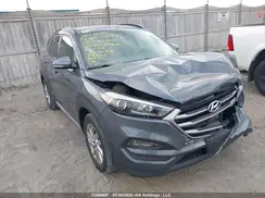 KM8J3CA4XHU578864 2017 HYUNDAI TUCSON