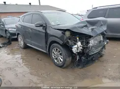 KM8J3CA4XHU584681 2017 HYUNDAI TUCSON