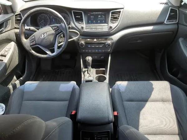 KM8J3CA4XJU598070 2018 HYUNDAI TUCSON - Image 8