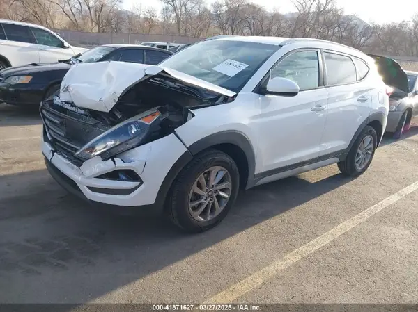 KM8J3CA4XJU608001 2018 HYUNDAI TUCSON - Image 2