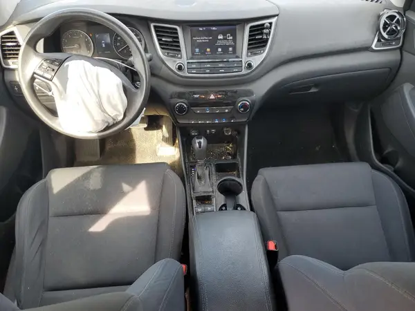 KM8J3CA4XJU608516 2018 HYUNDAI TUCSON - Image 8