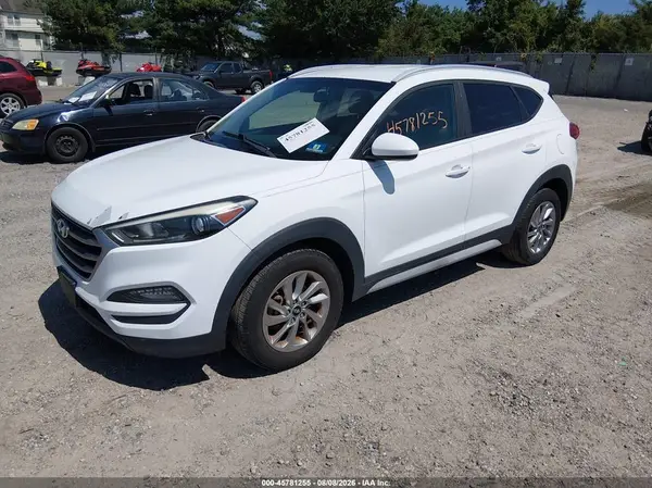 KM8J3CA4XJU609200 2018 HYUNDAI TUCSON - Image 2