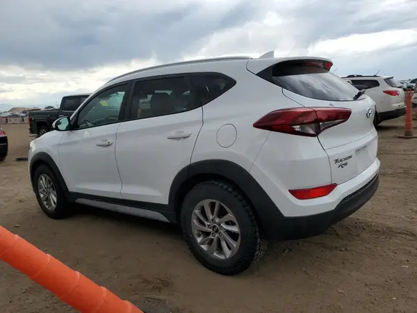KM8J3CA4XJU617796 2018 HYUNDAI TUCSON - Image 2