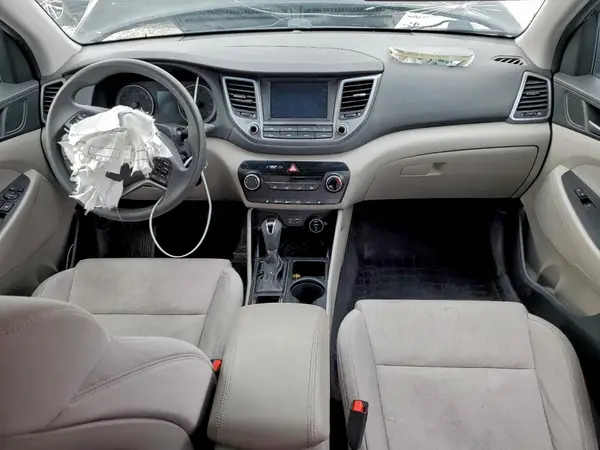 KM8J3CA4XJU639684 2018 HYUNDAI TUCSON - Image 8