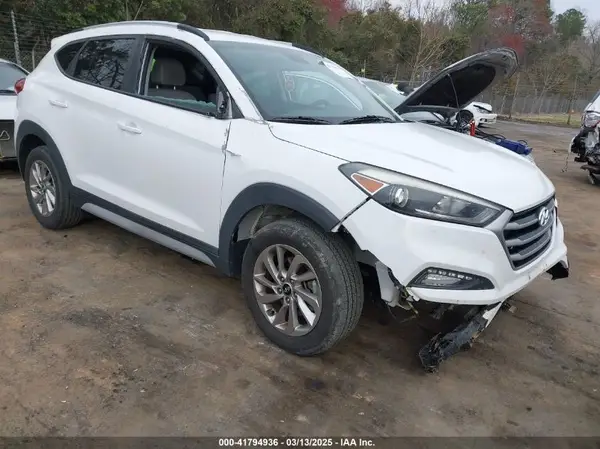 KM8J3CA4XJU670790 2018 HYUNDAI TUCSON - Image 1