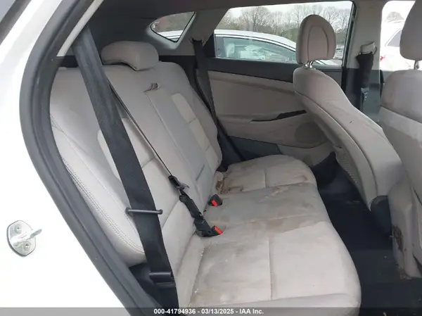 KM8J3CA4XJU670790 2018 HYUNDAI TUCSON - Image 8