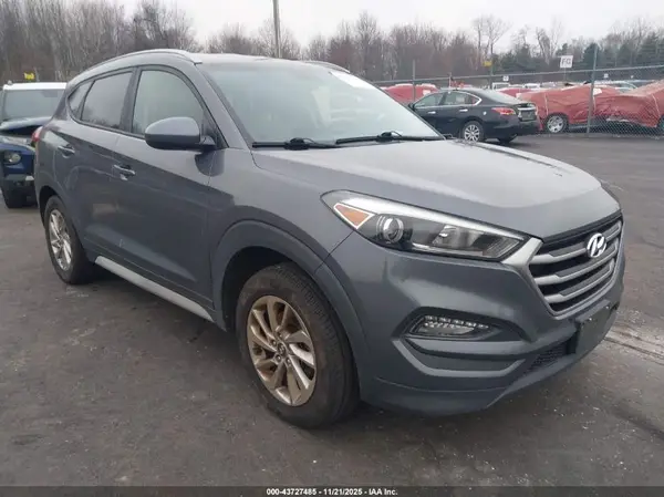 KM8J3CA4XJU681563 2018 HYUNDAI TUCSON - Image 1