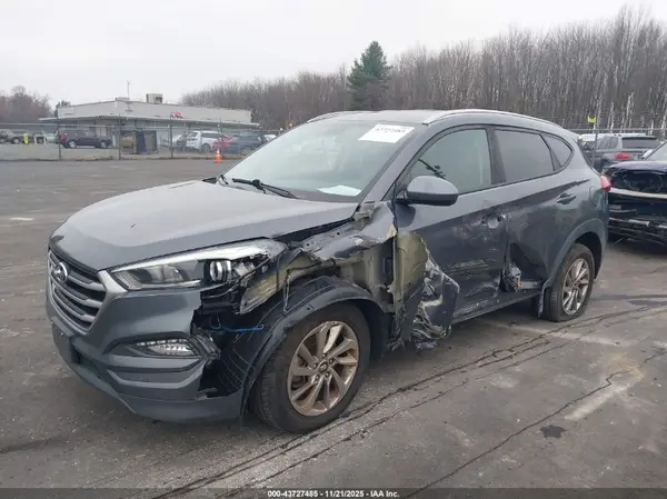 KM8J3CA4XJU681563 2018 HYUNDAI TUCSON - Image 2