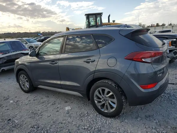 KM8J3CA4XJU681644 2018 HYUNDAI TUCSON - Image 2