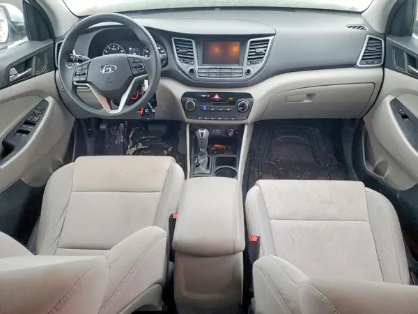 KM8J3CA4XJU685256 2018 HYUNDAI TUCSON - Image 8