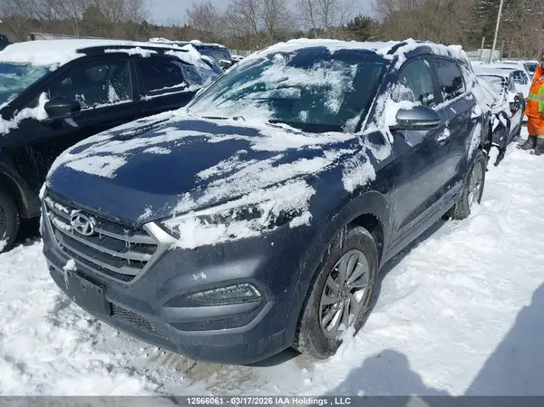 KM8J3CA4XJU685581 2018 HYUNDAI TUCSON - Image 2