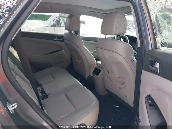 KM8J3CA4XJU685581 2018 HYUNDAI TUCSON - Image 8