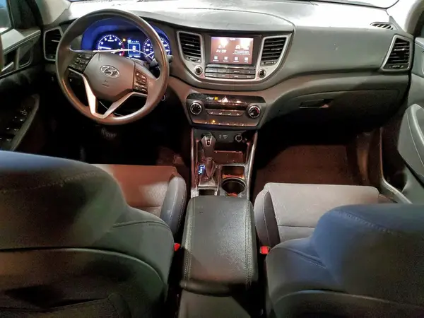 KM8J3CA4XJU699447 2018 HYUNDAI TUCSON - Image 8