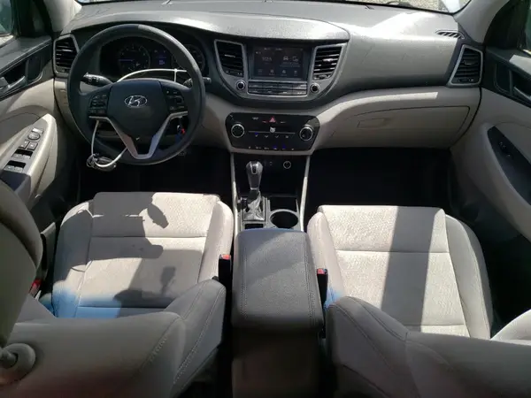 KM8J3CA4XJU716201 2018 HYUNDAI TUCSON - Image 8