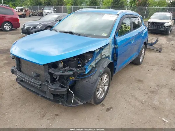 KM8J3CA4XJU717977 2018 HYUNDAI TUCSON - Image 2
