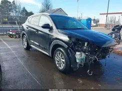 KM8J3CA4XJU719339 2018 HYUNDAI TUCSON
