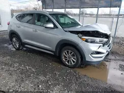 KM8J3CA4XJU721429 2018 HYUNDAI TUCSON