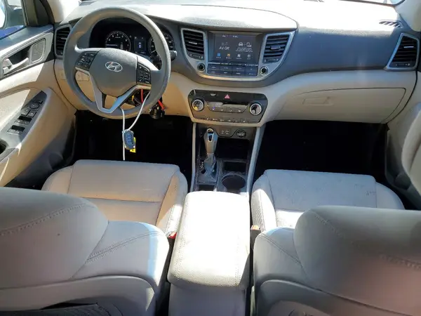 KM8J3CA4XJU723262 2018 HYUNDAI TUCSON - Image 8