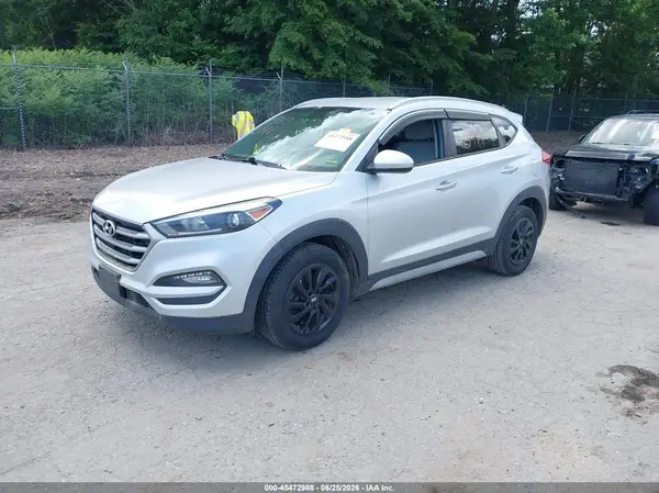 KM8J3CA4XJU726209 2018 HYUNDAI TUCSON - Image 2