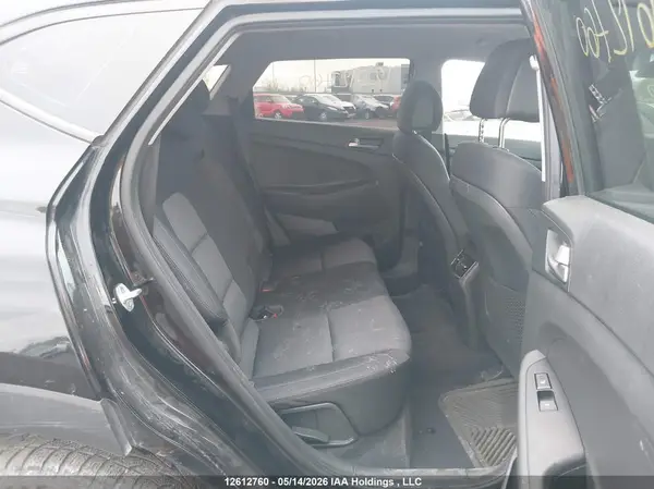 KM8J3CA4XJU733256 2018 HYUNDAI TUCSON - Image 8