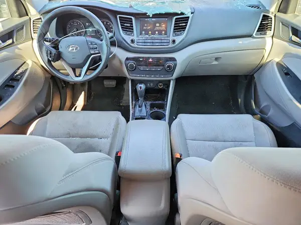 KM8J3CA4XJU734407 2018 HYUNDAI TUCSON - Image 8