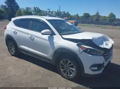 KM8J3CA4XJU738165 2018 HYUNDAI TUCSON